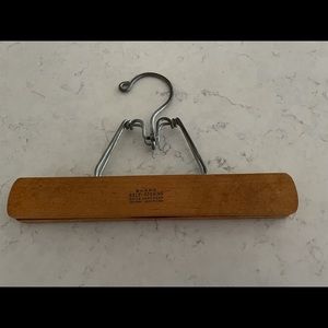 Vintage Snapo Self-Opening Pants/Skirt Hanger